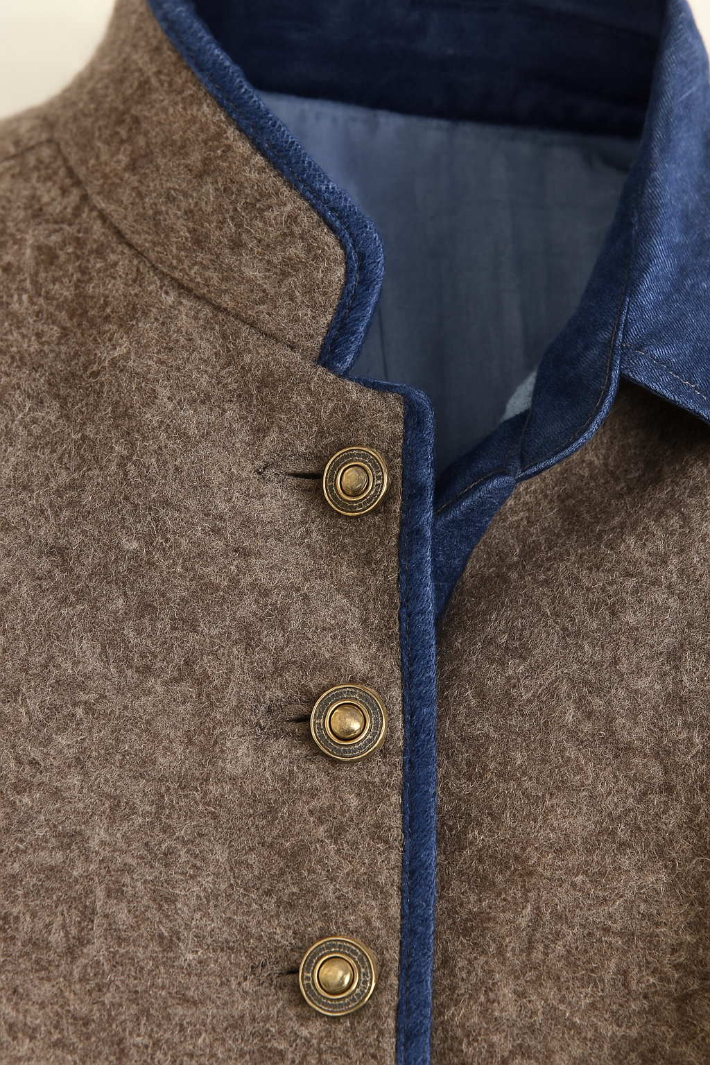 Aino™ | Intemporelle et pleine de charme
